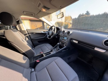 Audi A3 8P Hatchback 3d 1.2 TFSI 105KM 2010 Audi A3 Sportback Audi A3 8P 1.2 1.2 Benzyna 105KM Serwisowana, zdjęcie 32