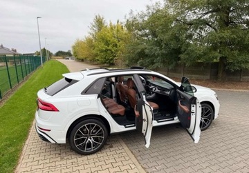 Audi Q8 SUV 3.0 55 TFSI 340KM 2019 Audi Q8 3.0 benz 340 ps ,niski pot przebieg 3.0 Benzyna 340KM, zdjęcie 11