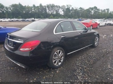 Mercedes Klasa C W205 2017 Mercedes-Benz Klasa C 2017 Mercedes-Benz C-Class C 300 4MATIC Sedan with L, zdjęcie 3