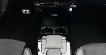 Mercedes Klasa A W177/V177 Hatchback 1.3 200 163KM 2021 Mercedes-Benz Klasa A SalonPL AMG Line Tempomat Podgrzewanie Foteli Nawiga, zdjęcie 16