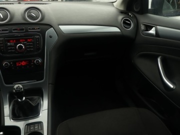 Ford Mondeo IV Kombi 2.0 Duratorq TDCi DPF 140KM 2013 Ford Mondeo 2.0 TDCi, Salon Polska, Klima, zdjęcie 7