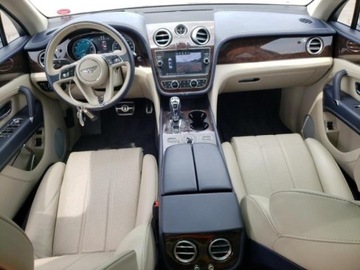 Bentley Bentayga 6.0 TSI W12 608KM 2018 Bentley Bentayga 2018, 6.0L, 4x4, porysowany lakier, zdjęcie 6