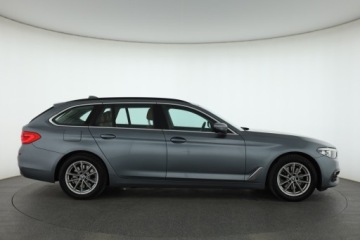 BMW Seria 5 G30-G31 Touring 530d 265KM 2018 BMW 5 530d, 261 KM, Automat, Skóra, Navi, Klima, zdjęcie 5