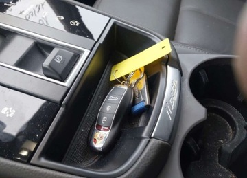 Porsche Macan SUV Facelifting II 2.0  265KM 2023 Porsche Macan 2023r., T, 2L, od ubezpieczalni 2.0 Benzyna 265KM, zdjęcie 8