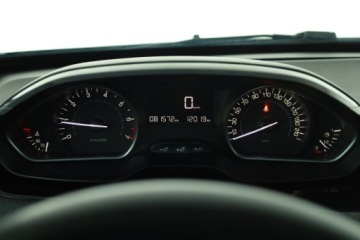 Peugeot 2008 I SUV Facelifting 1.2 PureTech 82KM 2018 Peugeot 2008 1.2 PureTech, Salon Polska, zdjęcie 7