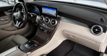 Mercedes GLC C253 SUV Facelifting 2.0 220d 194KM 2020 Mercedes-Benz GLC SalonPL 4Matic AMG Line Kamera360 Burmester CarPlay Andr, zdjęcie 23