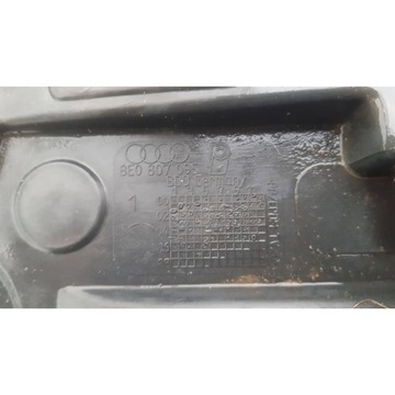 AUDI A4 B5 VÝZTUHA DRŽÁKY NÁRAZNÍKU PŘEDNÍHO PŘEDNÍ LEVÝ 8E0807095