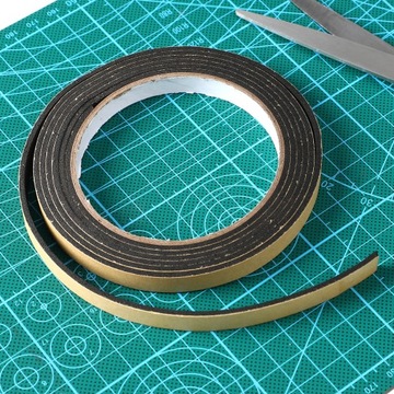 Погодный стриптиз с черными сиськами