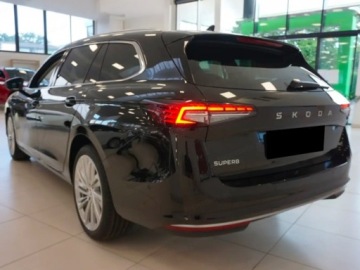 Skoda Superb IV Kombi 2.0 TSI 265KM 2026 SKODA Superb L&amp;K 2.0 TSI DSG 4x4 Combi 265KM 2026, zdjęcie 3