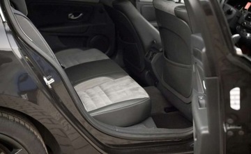 Renault Laguna III Hatchback 2.0T 16v 170KM 2011 Renault Laguna Renault Laguna 2.0 TCe 170 Initiale 2.0 Benzyna 170KM, zdjęcie 12