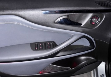 Opel Zafira C Tourer 2.0 CDTI ECOTEC 130KM 2014 Opel Zafira bezwypadekorg lakierserwisz Belgijedzie jak nowa 2.0 Diesel, zdjęcie 14