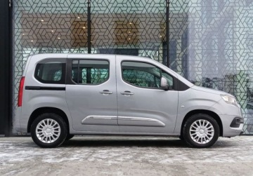 Toyota 2021 Toyota Proace City Verso Proace City Verso Business FV23 Salon PL Serw, zdjęcie 2