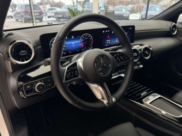 Mercedes CLA C118/X118 Shooting Brake Facelifting 1.3 180 136KM 2024 Mercedes-Benz CLA Shooting Brake Pakiet Parkowania Nawigacja MBUX Premiu, zdjęcie 6