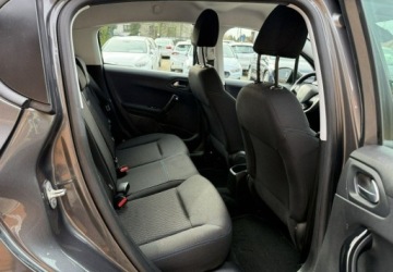 Peugeot 208 I Hatchback 5d Facelifting 1.2 PureTech 82KM 2018 Peugeot 208 1,2 83KM Klimatyzacja Serwis 1.2 Benzyna 83KM, zdjęcie 23