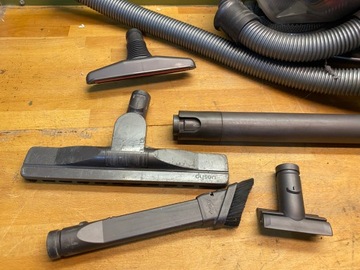 Пылесос без мешка DYSON DC29 1400 Вт