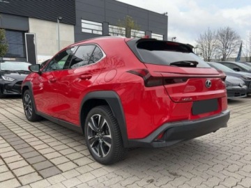 Lexus UX Crossover Facelifting 2.0 300h 199KM 2025 LEXUS UX 300h Business Suv 2.0 199KM 2025, zdjęcie 2