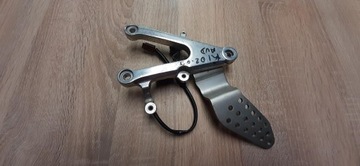 YAMAHA R1 RN 01 № 04 КОМПЛЕКТ КРЕПЛЕНИЯ ПОДНОЖКИ