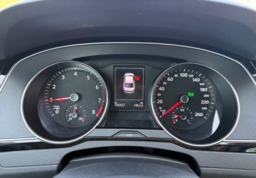 Volkswagen Passat B8 Variant Facelifting 1.5 TSI EVO 150KM 2022 Volkswagen Passat salon PL FV Vat 23 rok gwarancji automat DSG, zdjęcie 18