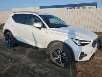 Volvo XC40 2023 Volvo XC 40 2023 VOLVO XC40 PLUS 2.0 Benzyna 194KM, zdjęcie 2
