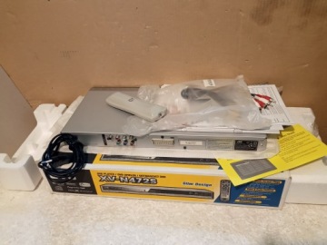 JVC XV-N472 + пульт дистанционного управления