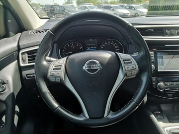 Nissan Qashqai II Crossover 1.2 DIG-T 115KM 2014 Nissan Qashqai 1.2 116KM Tekna Klimatronic Led, zdjęcie 13