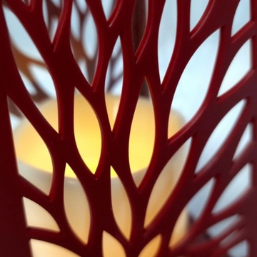 LATARENKA LAMPION AŻUROWA Z ZE ŚWIECĄ LED ŚWIECA CZERWONY NA BATERIE WKŁAD