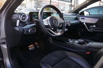 Mercedes Klasa A W177/V177 Hatchback 1.5 180d 116KM 2018 Mercedes-Benz Klasa A 1.5 Diesel 115 KM, Pakiet AMG, Navi, Kamera, Full LE, zdjęcie 24