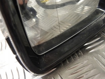 LEVÉ ZRCÁTKO MERCEDES ML W166 A166 20K BARVA 197