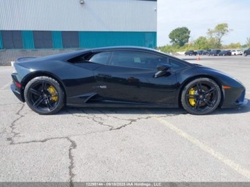 Lamborghini Huracan 2021 Lamborghini Huracan 2021, Evo Coupe, 5.2L od ubezpieczalni 5.2 Benzyna, zdjęcie 6