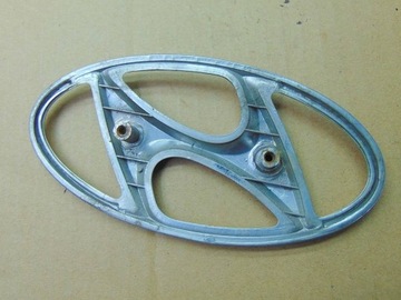 HYUNDAI SANTA FE I 05R ZNAK LOGO ZNAKY PŘEDNÍ