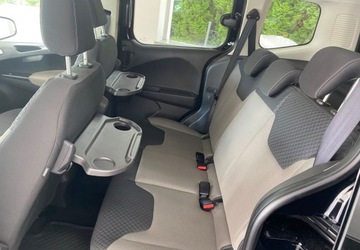 Ford Tourneo Courier I Mikrovan 1.5 TDCi 95KM 2017 Ford Tourneo Courier Ford Tourneo Courier 1.5 TDCi SampS Titanium 1.5, zdjęcie 11