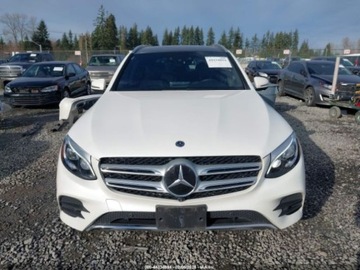Mercedes GLC C253 2018 Mercedes-Benz GLC 300 4matic, 2018r., 4x4, 2.0L 2.0 Benzyna 241KM, zdjęcie 6