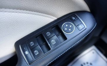 Mercedes Klasa B W246 Sports Tourer 180 BlueEFFICIENCY 122KM 2015 Mercedes-Benz Klasa B 180 1.6 122KM LIFT Automat Full LED Skora Niski prze, zdjęcie 20