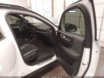 Volvo XC40 2021 Volvo XC 40 2.0 T5 250 KM, 4x4, R-Design, mala szkoda, import USA 2.0, zdjęcie 4