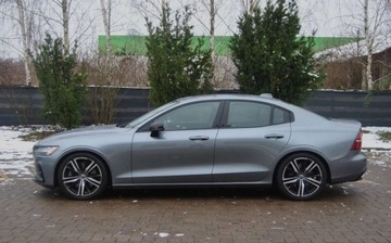 Volvo S60 III Sedan 2.0 T6 310KM 2019 Volvo S60 GWARANCJA, R-Design, T6 320KM, 4x4, Automat, Swietnie utrzymany, zdjęcie 22