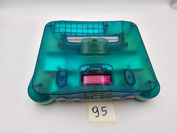 КОНСОЛЬ NINTENDO 64, ЕВРОПЕЙСКАЯ ВЕРСИЯ, ПРОЗРАЧНАЯ СИНЯЯ + ОРИГИНАЛЬНЫЕ АКСЕССУАРЫ