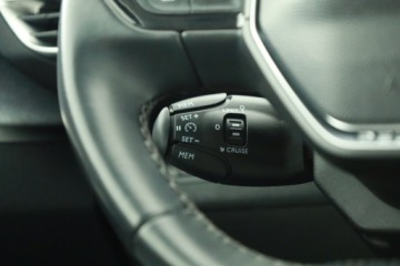 Peugeot 3008 II Crossover 1.2 PureTech 130KM 2018 Peugeot 3008 1.2 PureTech, Salon Polska, zdjęcie 17