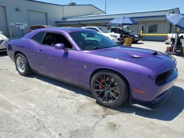 Dodge Challenger III 2016 Dodge Challenger Srt hellcat 6.2 Benzyna 707KM, zdjęcie 5