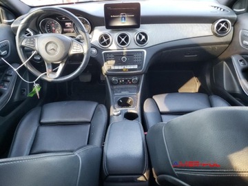 Mercedes GLA I 2019 Mercedes-Benz GLA 2019 r. 2,0L 250 FWD 2.0 Benzyna 208KM, zdjęcie 8
