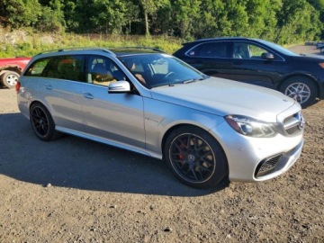 Mercedes Klasa E W212 2014 Mercedes-Benz Klasa E 63 Amg-S 2014 5.5 Benzyna 577KM, zdjęcie 4