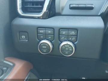  GMC Sierra 2024r., 3500HD DENALI ULTIMATE, od ubezpieczalni 6.6 Diesel, zdjęcie 12