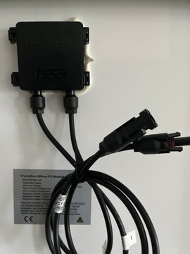 Моносолнечный фотоэлектрический модуль мощностью 60 Вт