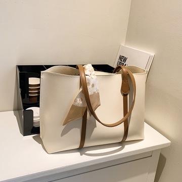 БОЛЬШАЯ ЖЕНСКАЯ СУМКА НА ПЛЕЧЕ