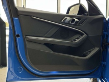 BMW Seria 1 F40 Hatchback M 2.0 M135i 306KM 2022 BMW Seria 1 M135i xDrive Pakiet M Performance Panorama Ambiente FV23, zdjęcie 3