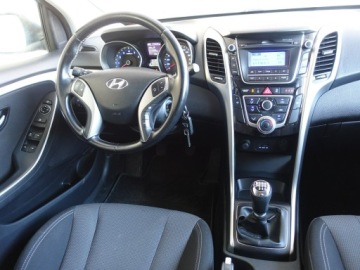 Hyundai i30 II Hatchback 3d 1.4 100KM 2013 Hyundai i30 1.4, zdjęcie 20