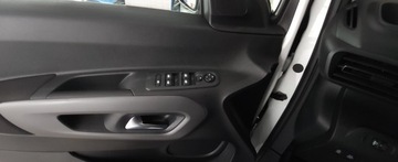 Toyota 2022 Toyota Proace City Verso Proace City Verso Long 7foteli 130KM z polskiego, zdjęcie 27