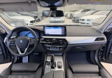 BMW Seria 5 G30-G31 Limuzyna Plug-In 2.0 530e 292KM 2021 BMW Seria 5 BMW 530e 292 KM 2021r Bezwypadkowy 2.0 Hybryda Plug-in 292KM, zdjęcie 6