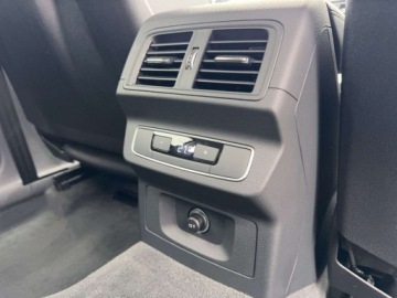 Audi Q5 II SUV Facelifting 2.0 40 TDI 204KM 2022 Audi Q5 S tronic Virtual Cockpit Navi LED Kamera Skora AC-trzystrefowa 2.0, zdjęcie 12