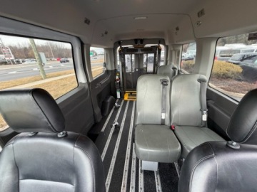 Ford Transit VIII 2020 Ford Transit 150 Passenger Van XL Medium Roof 2020 3.5 Benzyna 275KM, zdjęcie 20