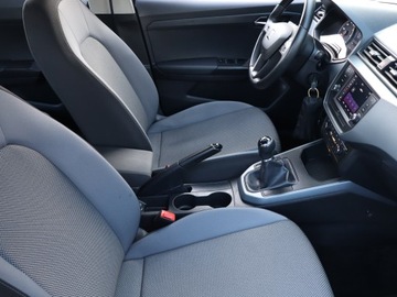 Seat Arona Crossover 1.0 EcoTSI 95KM 2021 Seat Arona 1.0 TSI, Salon Polska, Serwis ASO, zdjęcie 8